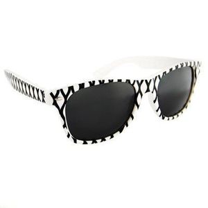 Iced Out Sunglasses 5011 White Black - Uni / čierna-rastra vyobraziť
