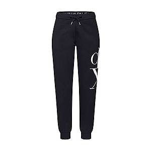 Calvin Klein Jeans Nohavice čierna vyobraziť