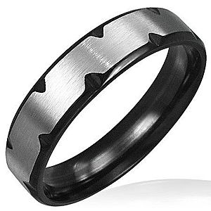 Oceľový prsteň s čiernymi zárezmi D3.10 vyobraziť