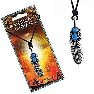Šnúrkový náhrdelník s indiánskym pierkom a modrými očkami P2.15 vyobraziť