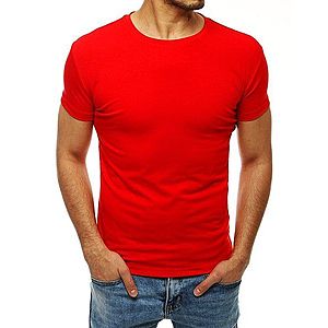 Jednoduché červené tričko vyobraziť