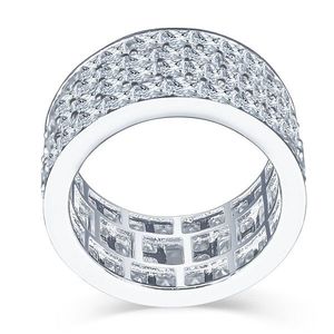 Iced Out Sterling 925er Silber Micro Pave Ring - INVISIBLE ROWS - 10 vyobraziť
