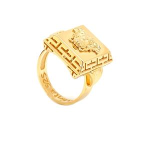 Zlatý veľký prsteň EINAR vyobraziť