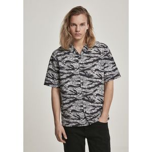 Pánska košeľa s krátkym rukávom URBAN CLASSICS Pattern Resort Shirt stone camo Veľkosť: L, Pohlavie: pánske vyobraziť