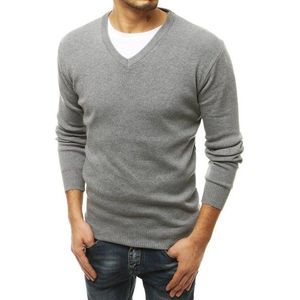 Jednoduchý svetlo-sivý sveter s výstrihom. vyobraziť