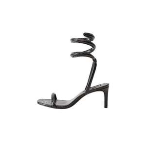 MANGO Remienkové sandále čierna vyobraziť