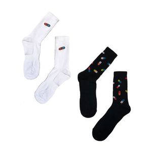 Čierno-biele ponožky Chill Pill II - dvojbalenie vyobraziť