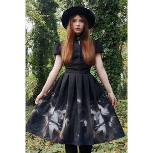 Čierna vzorovaná midi sukňa Witches vyobraziť