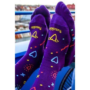 Fialové vzorované ponožky Osemdesiatky vyobraziť
