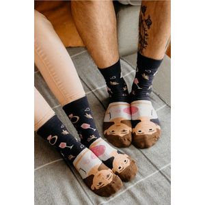 Tmavomodré vzorované ponožky Zaľúbenci vyobraziť