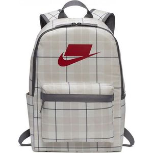 Štýlový batoh Nike vyobraziť