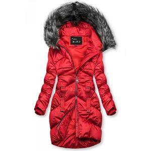 Červená lesklá prešívaná bunda na zimu vyobraziť