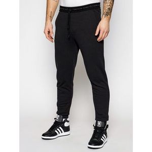 Calvin Klein Jeans Teplákové nohavice J30J317196 Čierna Regular Fit vyobraziť