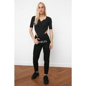 Trendyol Black Collar and Waist Detailed Snap Knitted Body vyobraziť