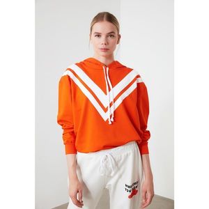 Trendyol Orange Printed and Hooded Sports Sweatshirt vyobraziť