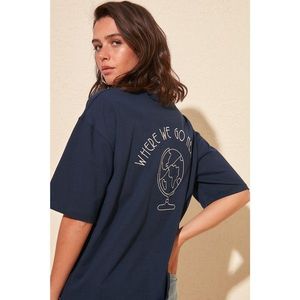 Dámske tričko Trendyol Embroidered vyobraziť