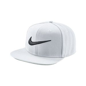 Športová čiapka Nike vyobraziť