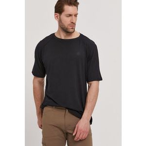Tričko Wrangler čierna farba, jednofarebné vyobraziť