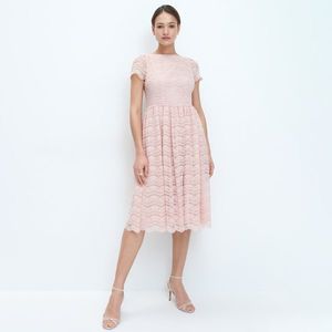 Mohito - Čipkované midi šaty - Ružová vyobraziť