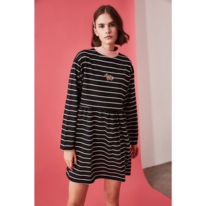 Trendyol Knitted Sweat Dress With Black Striped Embroidery DETAILING vyobraziť