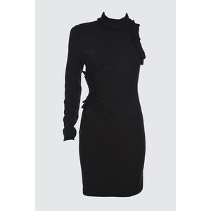 Trendyol Black Ruffle Detail Dress vyobraziť