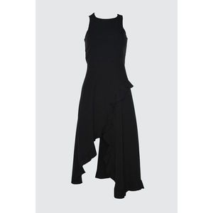 Trendyol Black Flywheel Detailed Dress vyobraziť