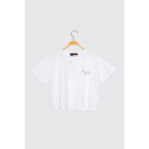 Trendyol White Printed Crop Knitted T-Shirt vyobraziť
