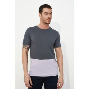 Trendyol Anthracite Men's Regular Fit Panel Short Sleeve T-Shirt vyobraziť
