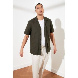 Trendyol Khaki Men's Regular Fit Apaş Collar Short Sleeve Shirt vyobraziť