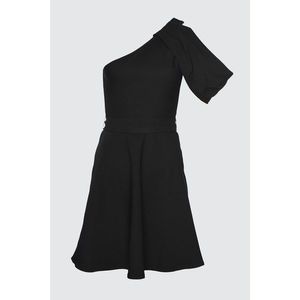 Trendyol Black Sleeve Detailed Dress vyobraziť