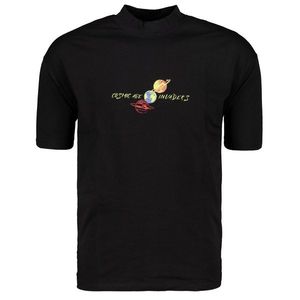 Trendyol Black Men's Regular Fit Right Collar Printed Short Sleeve T-Shirt vyobraziť
