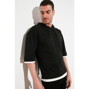 Trendyol Black Male Oversize Fit Contrast Detail 3/4 Sleeve Sweatshirt vyobraziť
