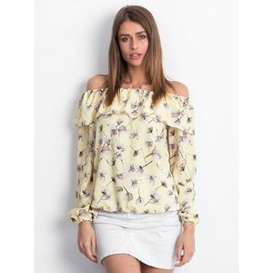 Yellow blouse with a carmen floral print neckline vyobraziť