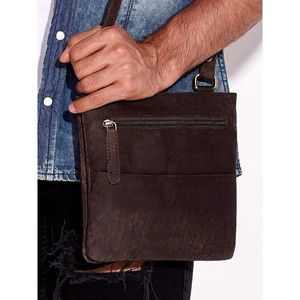 Dark brown men´s leather bag with divided compartments vyobraziť