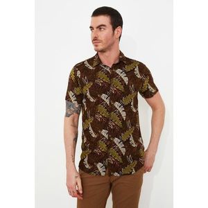 Trendyol Brown Men's Regular Fit Shirt Collar Short Sleeve Shirt vyobraziť