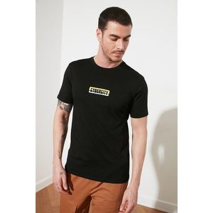 Trendyol Black Men's Short Sleeves Regular Fit Printed T-Shirt vyobraziť
