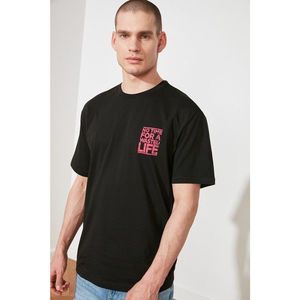 Trendyol Black Male Oversize Fit Bike Collar Zero Sleeve Printed T-Shirt vyobraziť