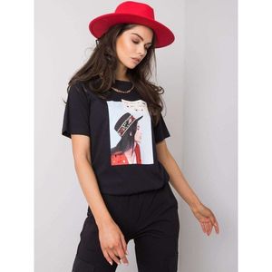 Black women's t-shirt with a print vyobraziť