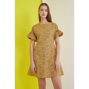 Trendyol Mustard Floral Sleeve Detail Dress vyobraziť