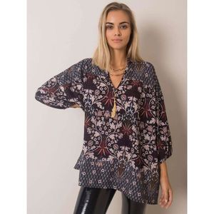 Black blouse with colorful patterns vyobraziť
