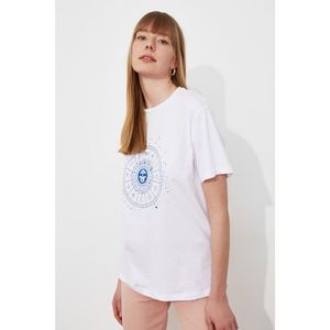 Trendyol White Printed Boyfriend Knitted T-Shirt vyobraziť