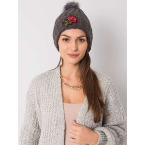 Winter hat with a dark gray patch vyobraziť