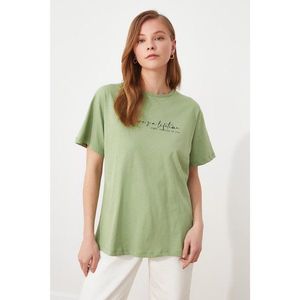 Trendyol Mint Front and Back Printed Boyfriend Knitted T-Shirt vyobraziť