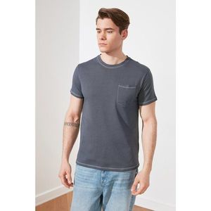 Trendyol Navy Blue Men's Regular Fit Short Sleeve Karioca Stitched T-Shirt vyobraziť