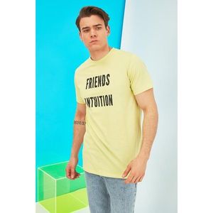 Trendyol Yellow Male Long Fit Short Sleeve Printed T-Shirt vyobraziť