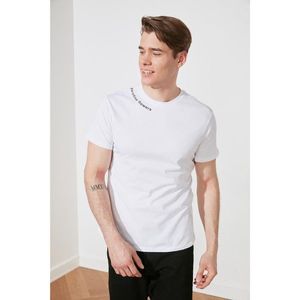 Trendyol White Male Regular Fit Short Sleeve Collar Slogan Printed T-Shirt vyobraziť