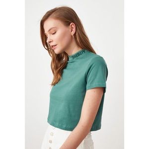 Trendyol Green Crop Knitted T-Shirt vyobraziť