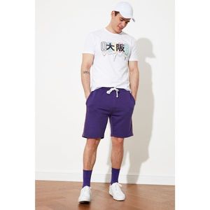 Trendyol Men's Purple Regular Fit Contrast Piping Shorts & Bermuda vyobraziť