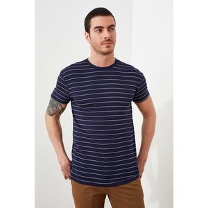 Trendyol Navy Blue Men's Regular Fit T-Shirt vyobraziť