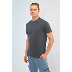 Trendyol Navy Blue Men's Regular Fit Bike Collar Short Sleeve Printed T-Shirt vyobraziť